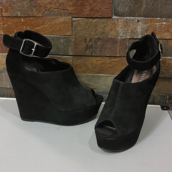 Bakers Shoes - Black platform wedge suede booties sz 8.5